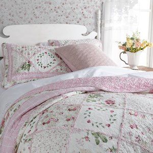 Country Grace Quilt and Matching Shams